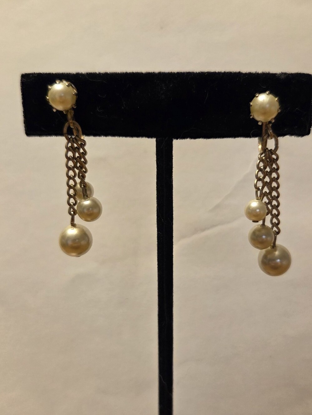Vintage Coro Pearl Drop Chain Dangle Screwback Earrings